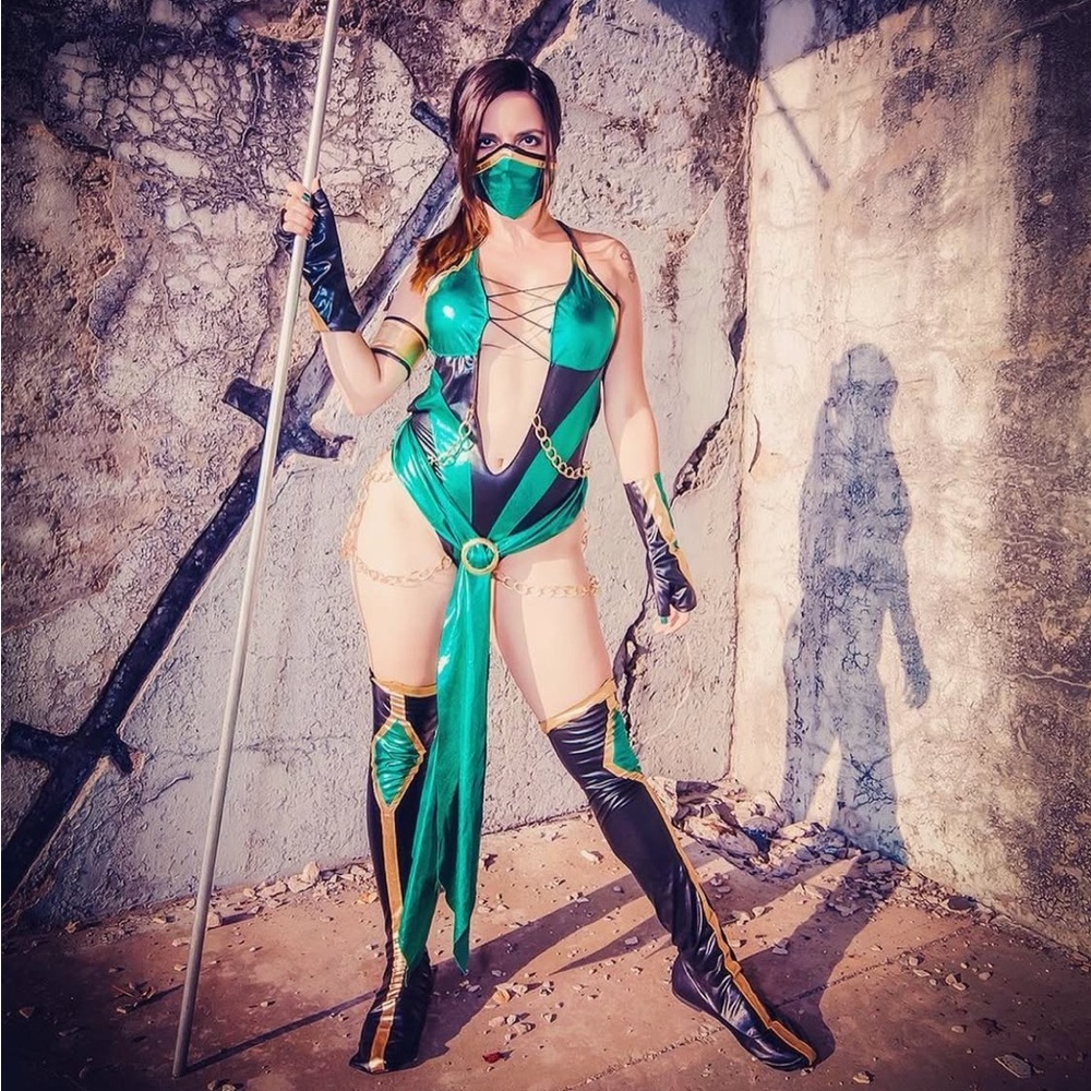 Jade Mortal Kombat Costume Cosplay small